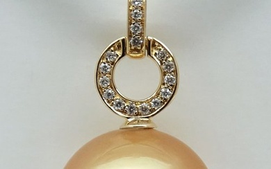 Golden South Sea Pearl, 24K Golden Saturation, Round, 13.86 mm - Pearl Enhancer - Pendant 18 kt. Yellow Gold - Diamond