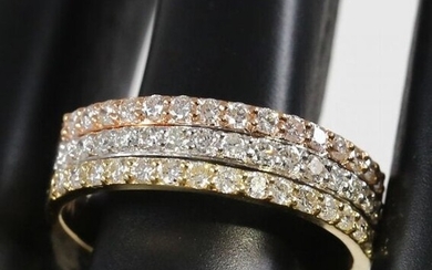IGI Certified 18 K - 3 Row Designer Diamond Ring