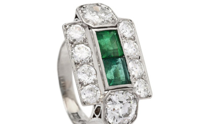 Jewellery Ring RING, platinum, carré cut emeralds, old european c...