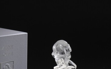 LALIQUE Parfums "Lalique pour Homme" (les lutteurs) Flacon de collection en cristal satiné et métal...