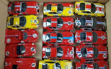 LOT de 15 véhicules échelle 1/43 métal : 12x Provence Moulage Ferrari Daytona 1x Provence...