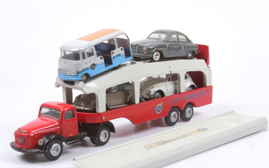 MODEL CAR, tin, 5 parts, Volvo car transport, "Auto-Transport" and "junk cars". No. 431, Tekno Toys, Denmark.
