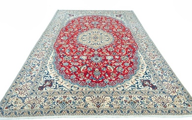 Nain - Very fine carpet with silk - 321 cm - 205 cm