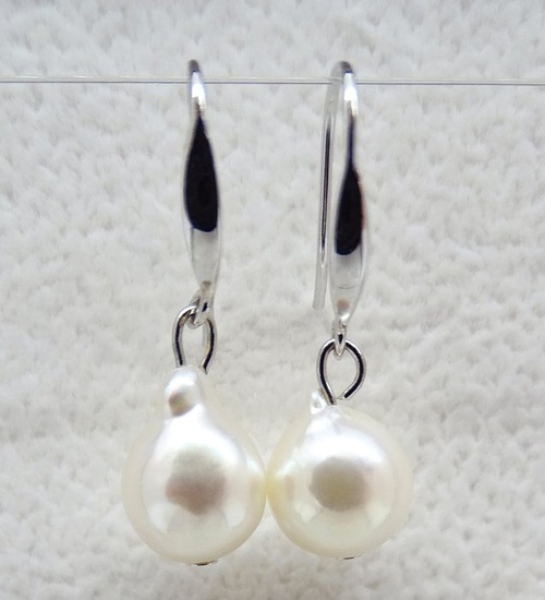 No Reserve Price - Akoya Pearls, Drop Shape, 7.06 X 9 mm and 7.22 X 8.6 mm - 18 kt. White gold - Earrings