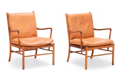 OLE WANSCHER (1903-1985) pour P. Jeppesen. Paire de chaises coloniales en noyer massif huilé, modèle...