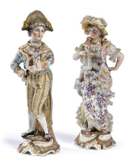 PAIR OF PORCELAIN FIGURES PROBABLY SAX FROM THE END OF THE 19TH CENTURY