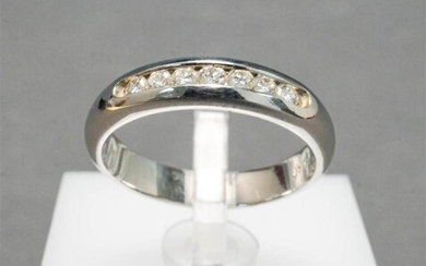 Platinum and Diamond Band, 3.33 gross dwt, approx .18 tcw, Size: 6