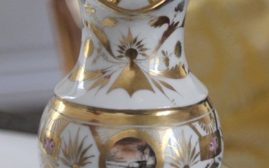 Pot à eau / lait en porcelaine d'époque Louis XVI Directoire fin XVIIIe - Milk jug - Porcelain