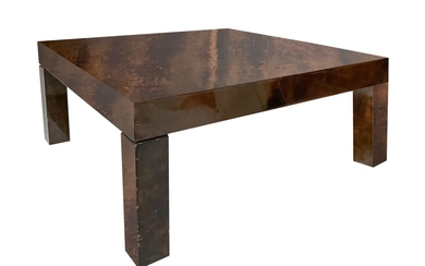 Production Aldo Tura, table avec cadre en bois. Parchemin acrylique. Dans les tons bruns. Surface...