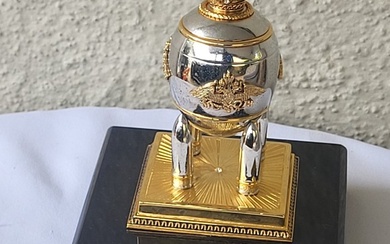 Rare Luxury FABERGÉ style Imperial Steel Military Egg Egg - Rare Luxury FABERGÉ style Imperial Steel Military Egg - 4 in - 5 in - 4 in- home decor - (1)