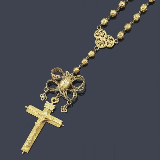 Rosary in 18K yellow gold with filigree details in 18K