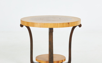 TABLE. Art Deco, 1920/30s, round, parquet in masur birch, dark stained leg stand.