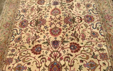Tabriz - Carpet - 265 cm - 185 cm