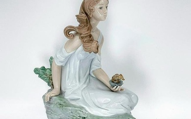 The Muse 1007703 Ltd. - Lladro Porcelain Figurine