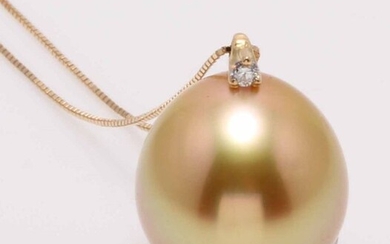 United Pearl - 12x13mm Deep Golden South Sea Pearl Drop - 14 kt. Yellow gold - Necklace with pendant - 0.02 ct