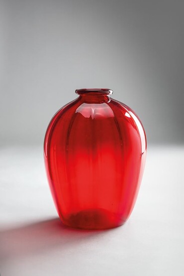 Vaso costolato mod. 5300, Vittorio Zecchin (1878 - 1947)