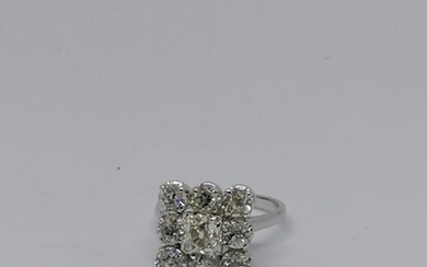 White gold and Diamond ring