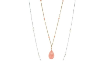Y An early 20th century coral necklace