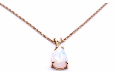 14k Yellow Gold Opal Vintage Necklace