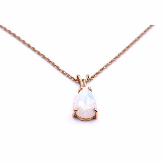 14k Yellow Gold Opal Vintage Necklace