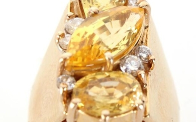 18K YELLOW GOLD ORANGE SAPPHIRE & DIAMOND RING