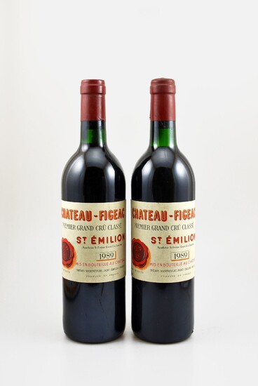 2 bottles of 1989 Chateau-Figeac, Saint- Emilion,...