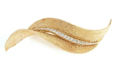 Diamond and gold ribbon-form brooch