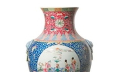 A LARGE CHINESE FAMILLE ROSE OVOID VASE 20TH CENTU…