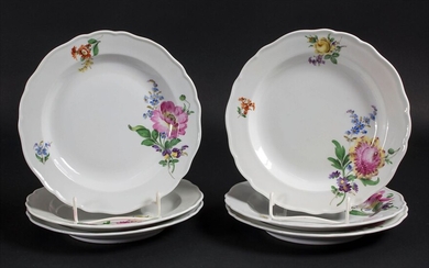 6 Teller mit unterschiedlichen Blumen / 6 plates with various flowers, Meissen, 19./20. Jh.