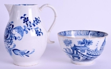 AN 18TH CENTURY LIVERPOOL BLUE AND WHITE SPARROWBEAK
