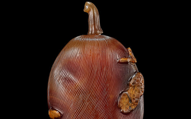 An agate 'jujube and peanut' snuff bottle