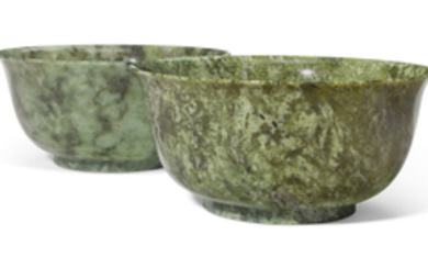 A LARGE PAIR OF CHINESE GREEN HARDSTONE BOWLS, LATE 19TH/20TH CENTURY