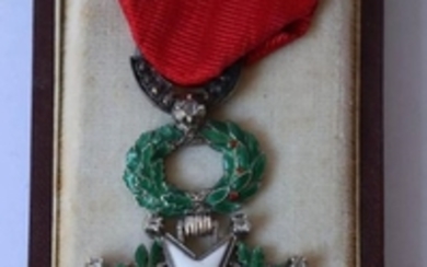 Médaille de la légion d'honneur en argent rehaussé…