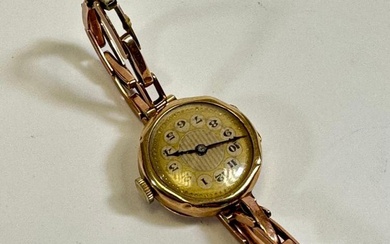 9ct Yellow Gold Cased Early 20th Century Ladies Wristwatch /...