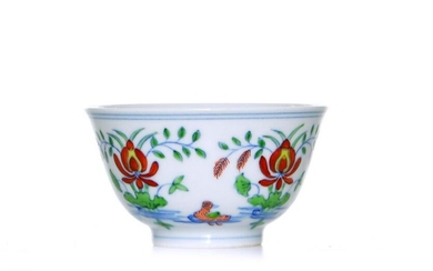 A CHINESE DOUCAI PORCELAIN CUP