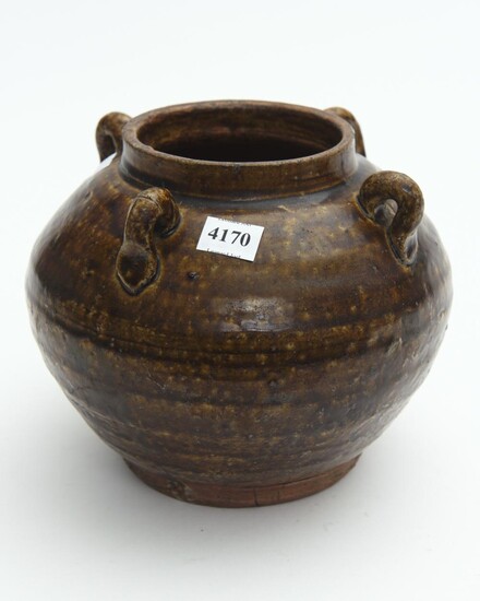A CHINESE GLAZED POTTERY JAR, WITH FOUR LUG HANDLES, H. 19CM, LEONARD JOEL LOCAL DELIVERY SIZE: SMALL