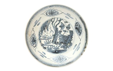 A CHINESE SWATOW BLUE AND WHITE 'PHOENIX' DISH 明 漳州青花鳳紋盤