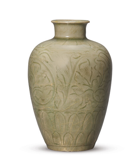 A RARE CARVED AND INCISED LONGQUAN CELADON VASE