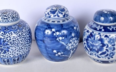 A collection of Chinese blue and white Ginger jars with covers 16 cm (3).
