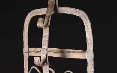 An 18th Century Wrought Iron Hanging Lark Spit/Harnen with spit hooks, approx 50 cm high, 33 cm wide