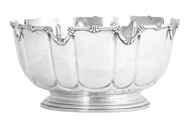 An Edward VII Silver Bowl by William Comyns, London, 1905