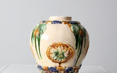 Antique Sancai-Glaze Vase