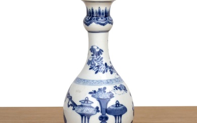 Blue and white porcelain garlic neck vase Chinese, Kangxi painted...