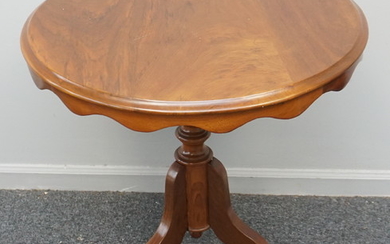 CHERRY SCALLOPED TABLE