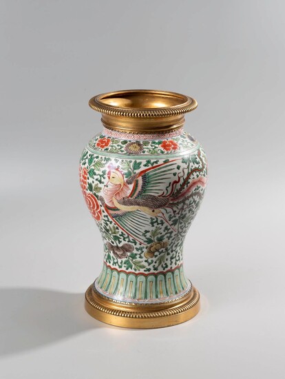 CHINE, XVIIIe siècle Vase balustre en porcelaine... - Lot 70 - Paris Enchères - Collin du Bocage