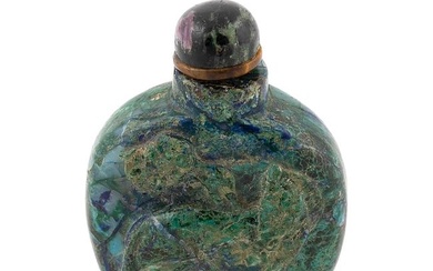 CHINESE CARVED LAPIS LAZULI SNUFF BOTTLE 19th Century Height 2". Agate stopper.