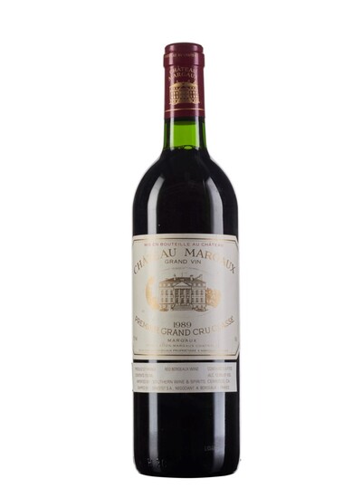 Château Margaux 1989, Margaux, 1er cru classé Slightly bin-soiled labels, one nicked label Levels three into neck and four base of neck