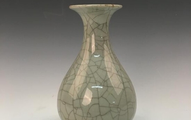 Chinese Ge Ware Bottle Vase, Qianlong Mark