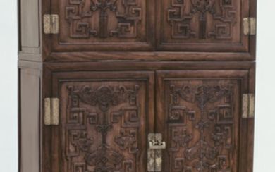 Chinese Qing rosewood Dingxi'angqui cabinet