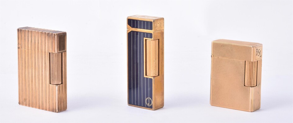 DUNHILL, A GOLD PLATED GAS LIGHTER